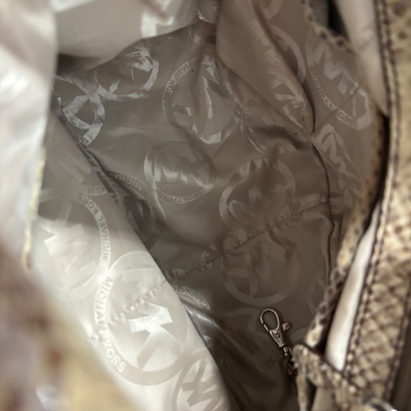 MICHAEL KORS BAG - Picture 5 of 5